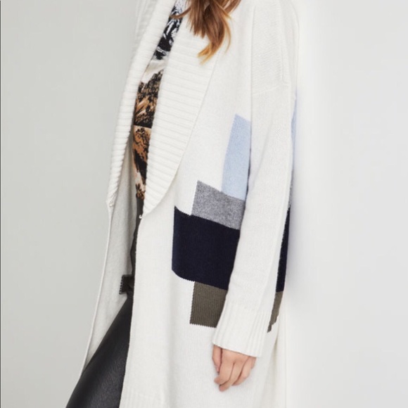 BCBG Sweaters - 🔥50% OFF LISTED PRICE..BCBG  MAXAZARIA
